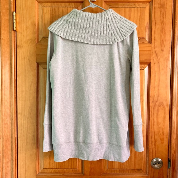 Women’s size small Ann Taylor LOFT warm and cozy sweater with cowl neck - Picture 2 of 7